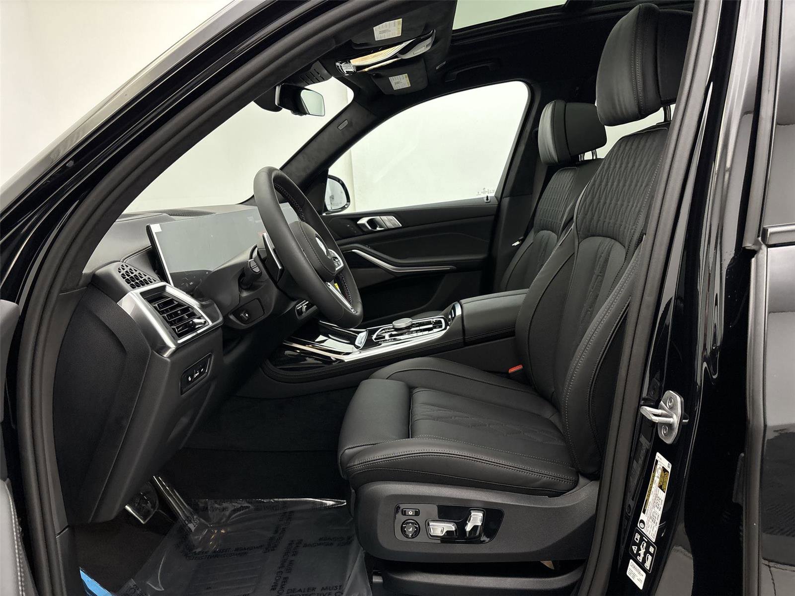 New 2026 BMW X7 M60i image 25