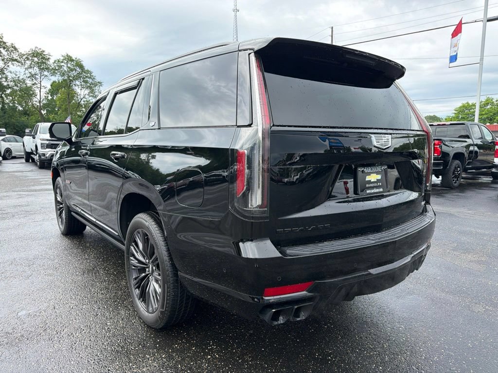 Used 2024 Cadillac Escalade V w/ LPO, ONYX Package AWD/4WD image 3