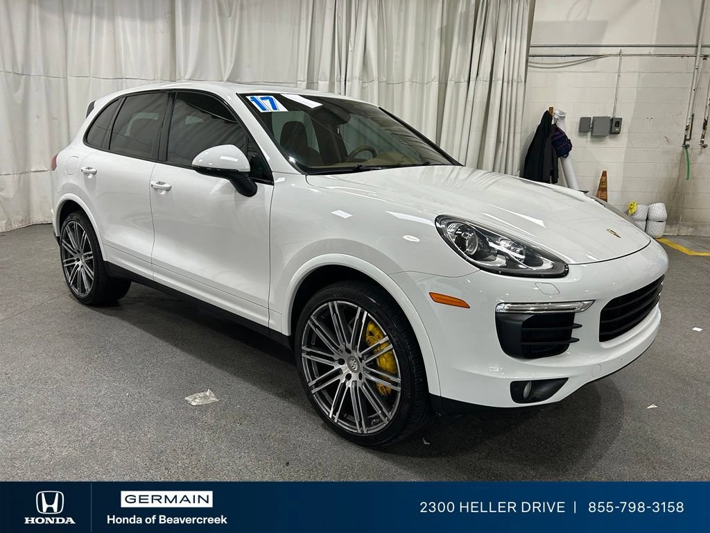 Used 2017 Porsche Cayenne AWD/4WD image 2
