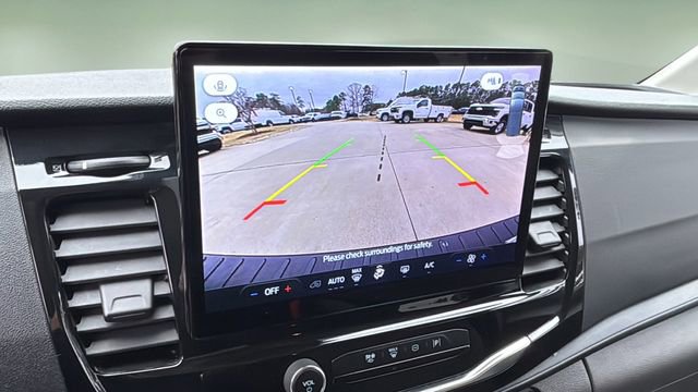 Used 2023 Ford Transit 350 XLT image 25