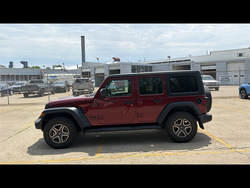 Used 2022 Jeep Wrangler Unlimited Sport w/ Cold Weather Group AWD/4WD image 3