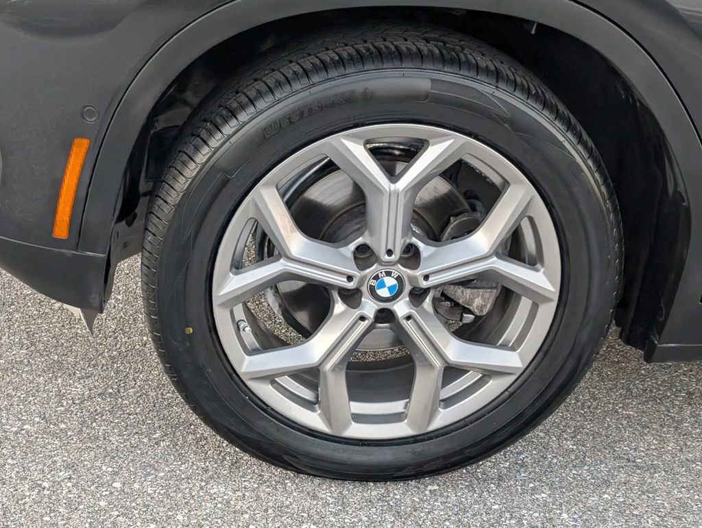 Used 2024 BMW X3 sDrive30i w/ Convenience Package RWD image 4