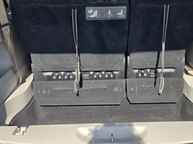 Used 2018 Chrysler Pacifica L image 32