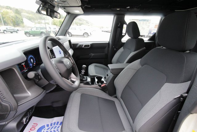 New 2025 Ford Bronco 4-Door image 15