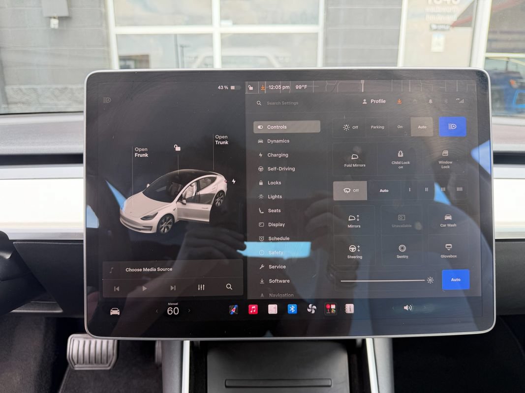 Used 2020 Tesla Model 3 Long Range AWD/4WD image 38