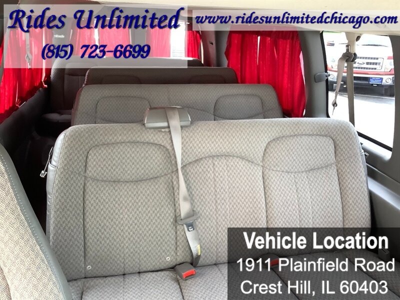 Used 2006 Chevrolet Express 3500 Extended Passenger w/ LT Preferred Equipment Group RWD image 30