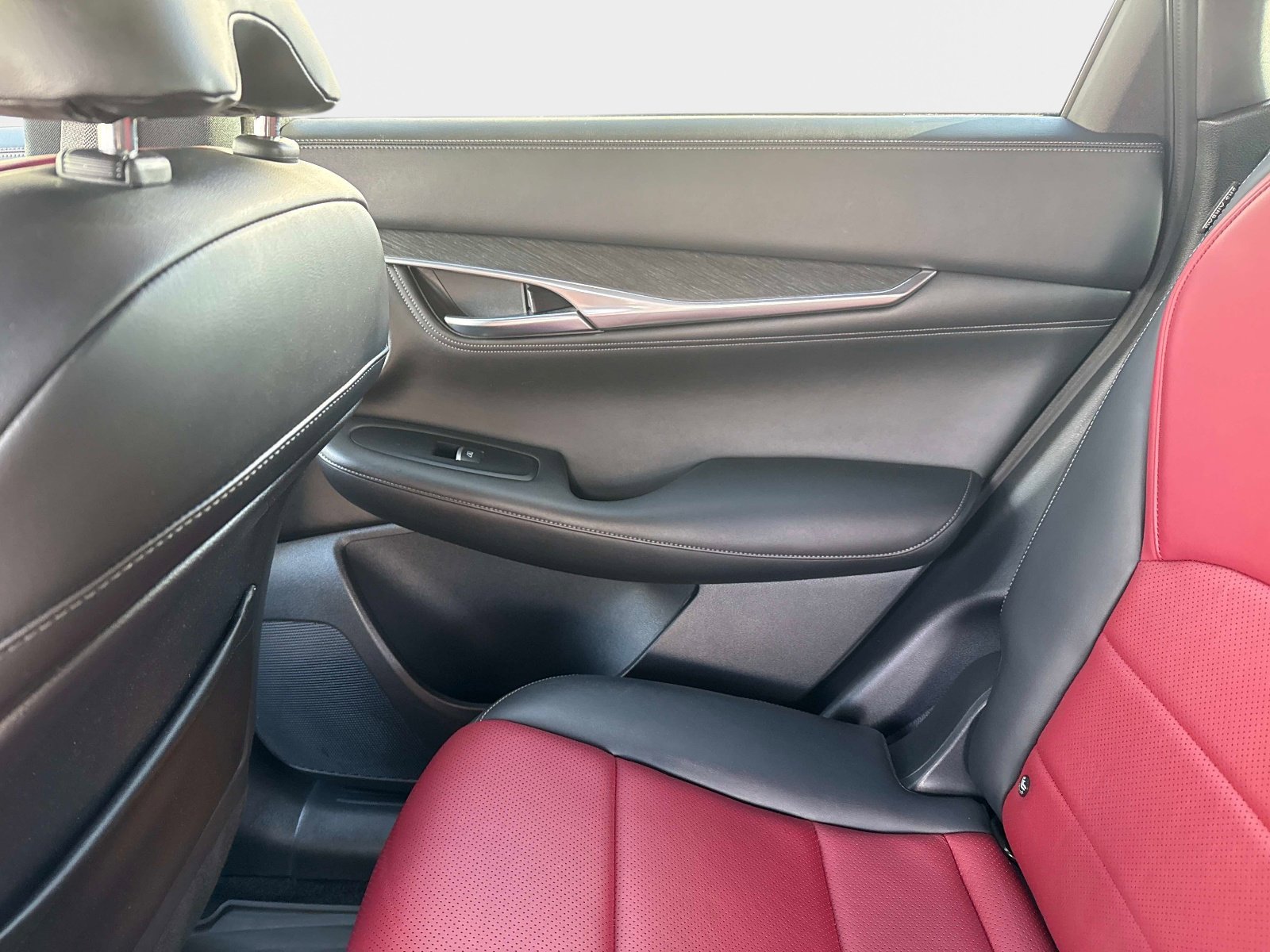 Used 2023 INFINITI QX55 Sensory w/ Lighting Package image 17