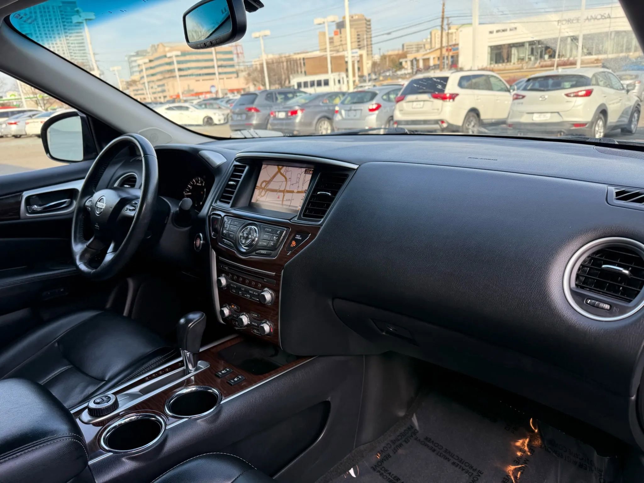 Used 2015 Nissan Pathfinder SL w/ SL Tech Package image 38