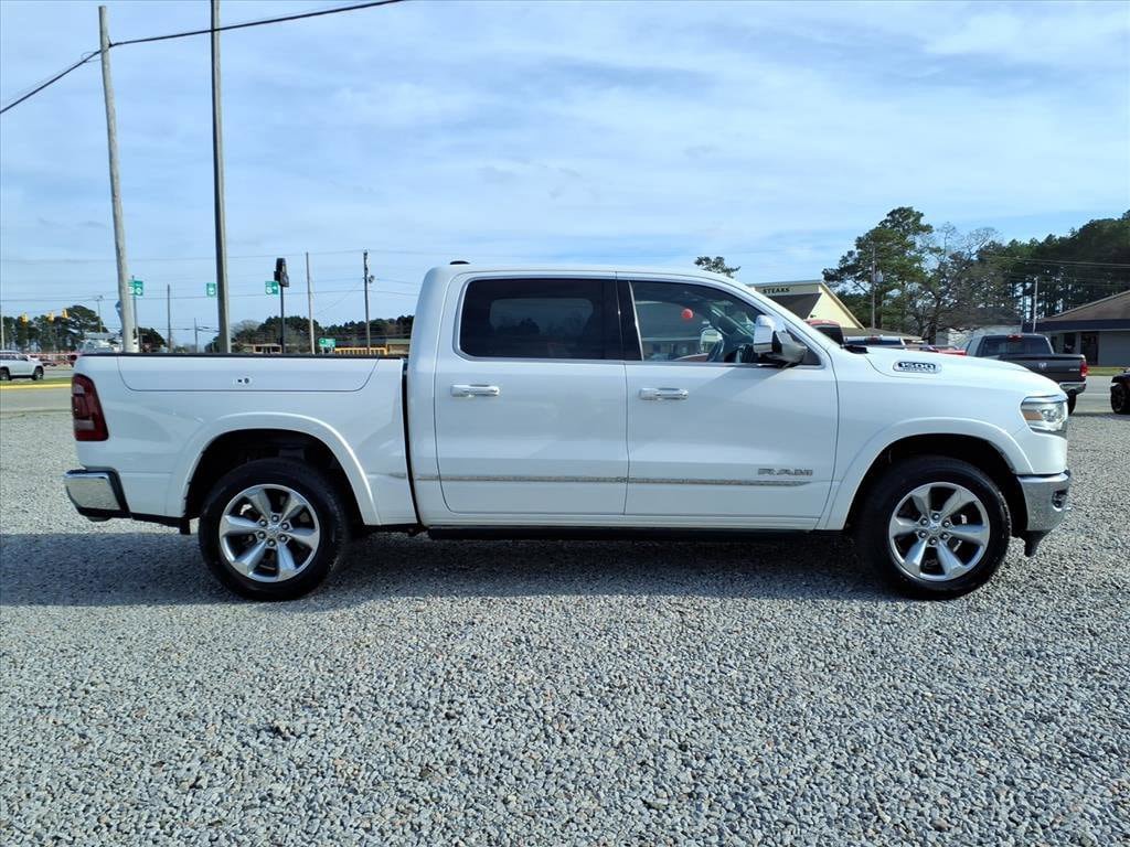 Used 2022 RAM 1500 Limited AWD/4WD image 2