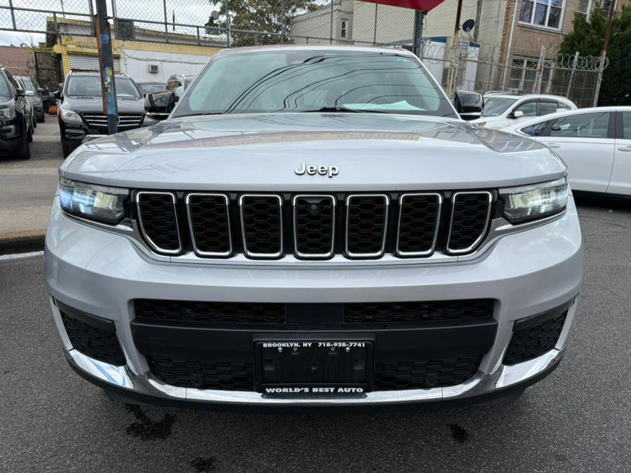 Used 2021 Jeep Grand Cherokee L Limited w/ Luxury Tech Group II image 2