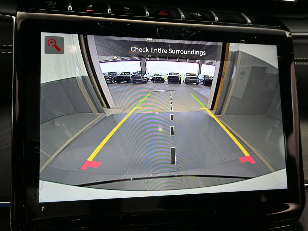 Used 2024 Jeep Grand Cherokee Overland w/ Luxury Tech Group IV image 12