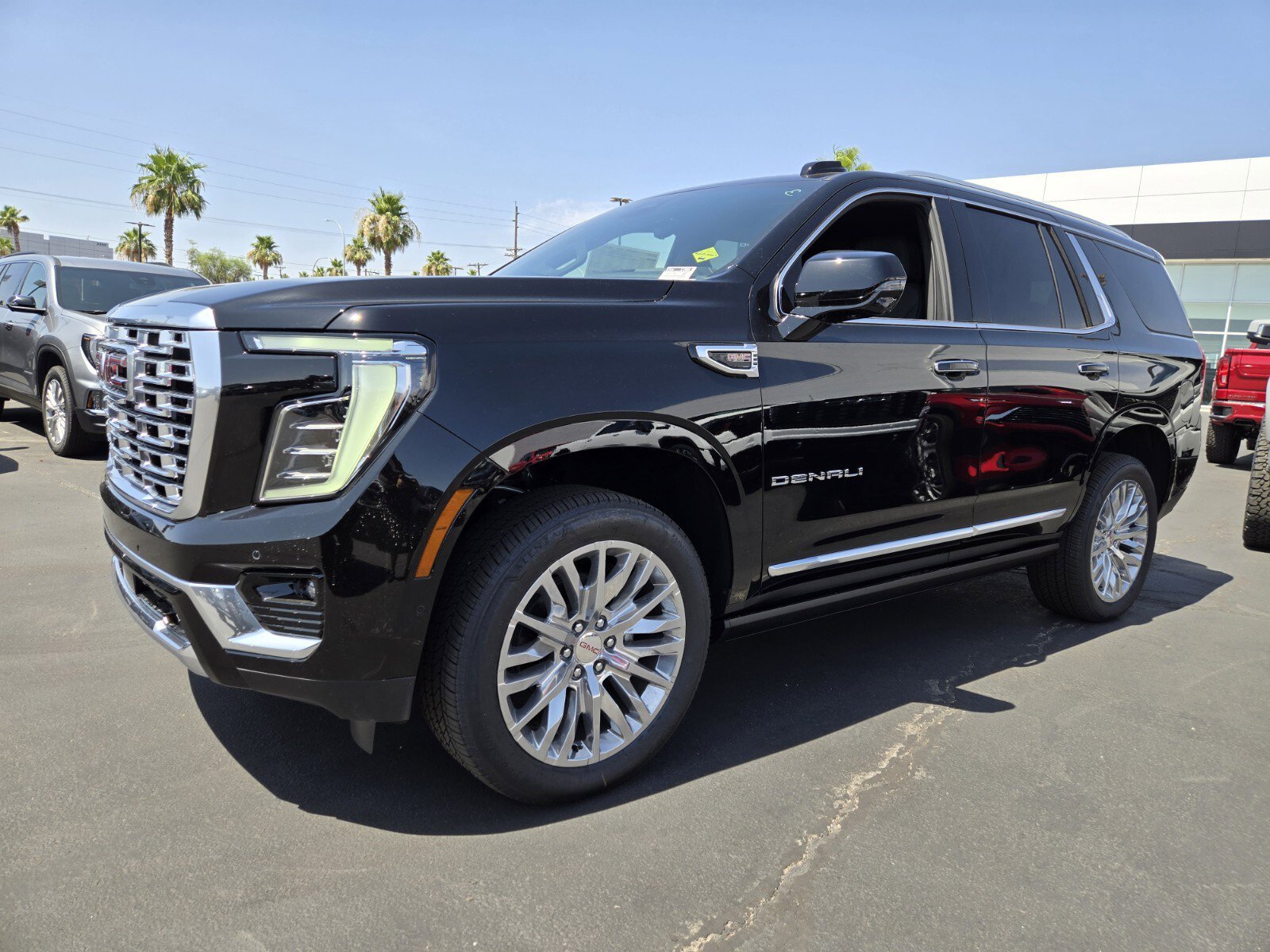 New 2025 GMC Yukon Denali w/ Denali Reserve Package image 2