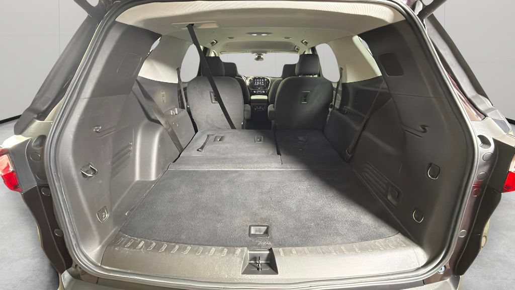 Certified 2021 Chevrolet Traverse LT FWD image 30