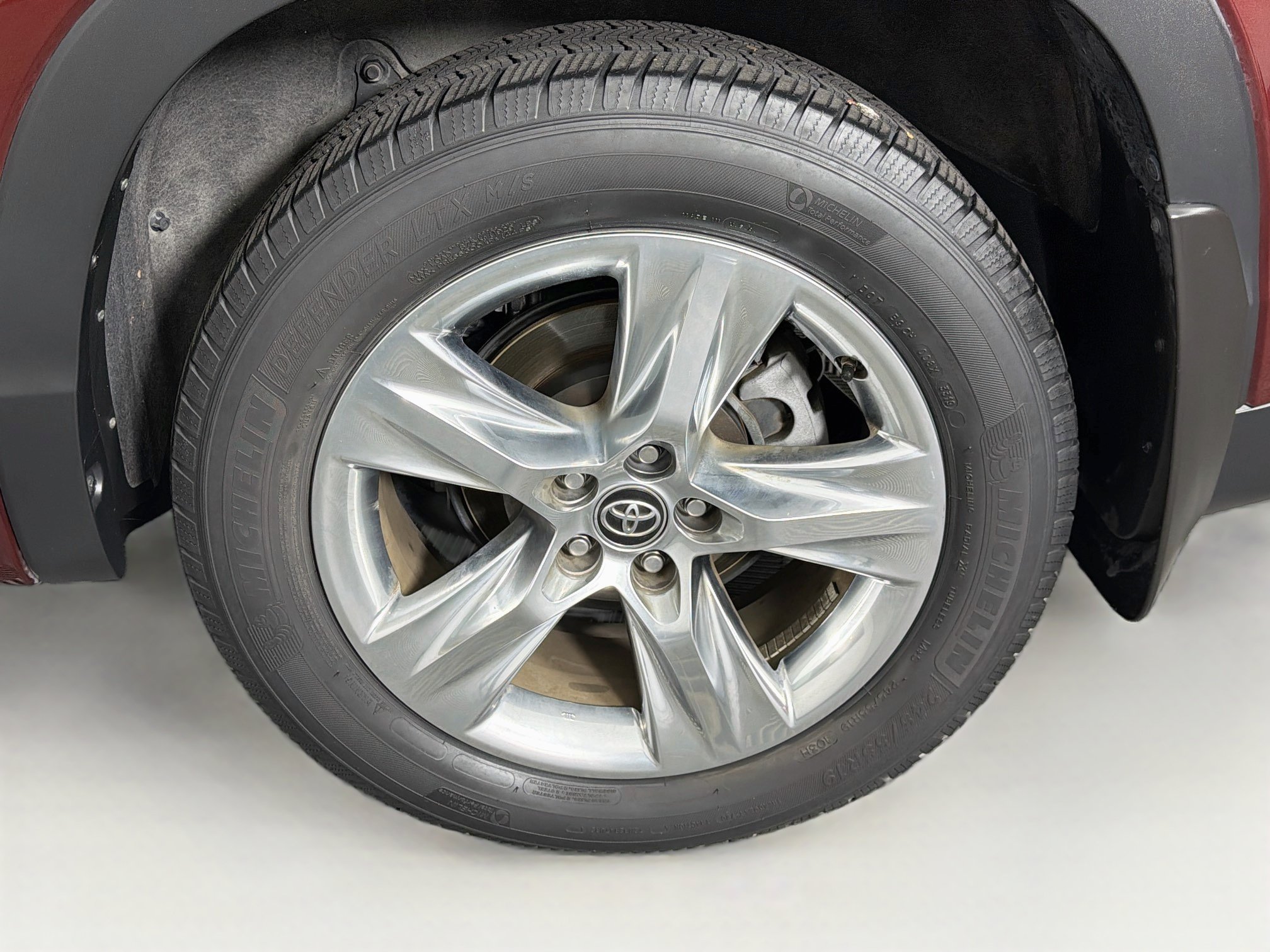 Used 2016 Toyota Highlander Limited Platinum AWD/4WD image 11
