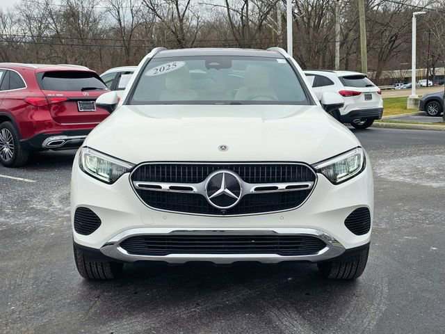 Certified 2025 Mercedes-Benz GLC 300 4MATIC image 4