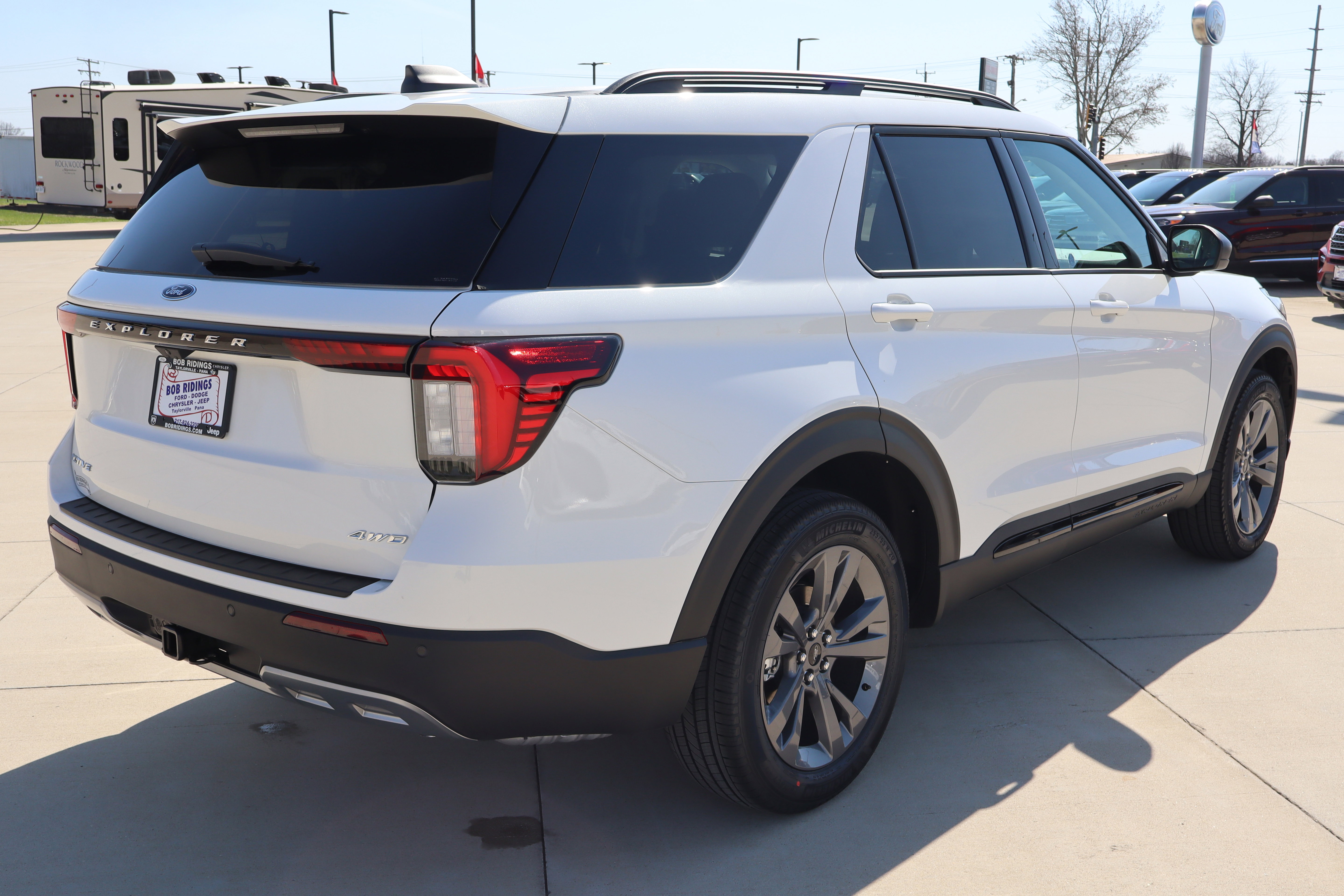New 2026 Ford Explorer Active w/ Active Comfort Package AWD/4WD image 5