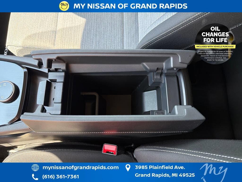 Used 2023 Nissan Rogue SV AWD/4WD image 26