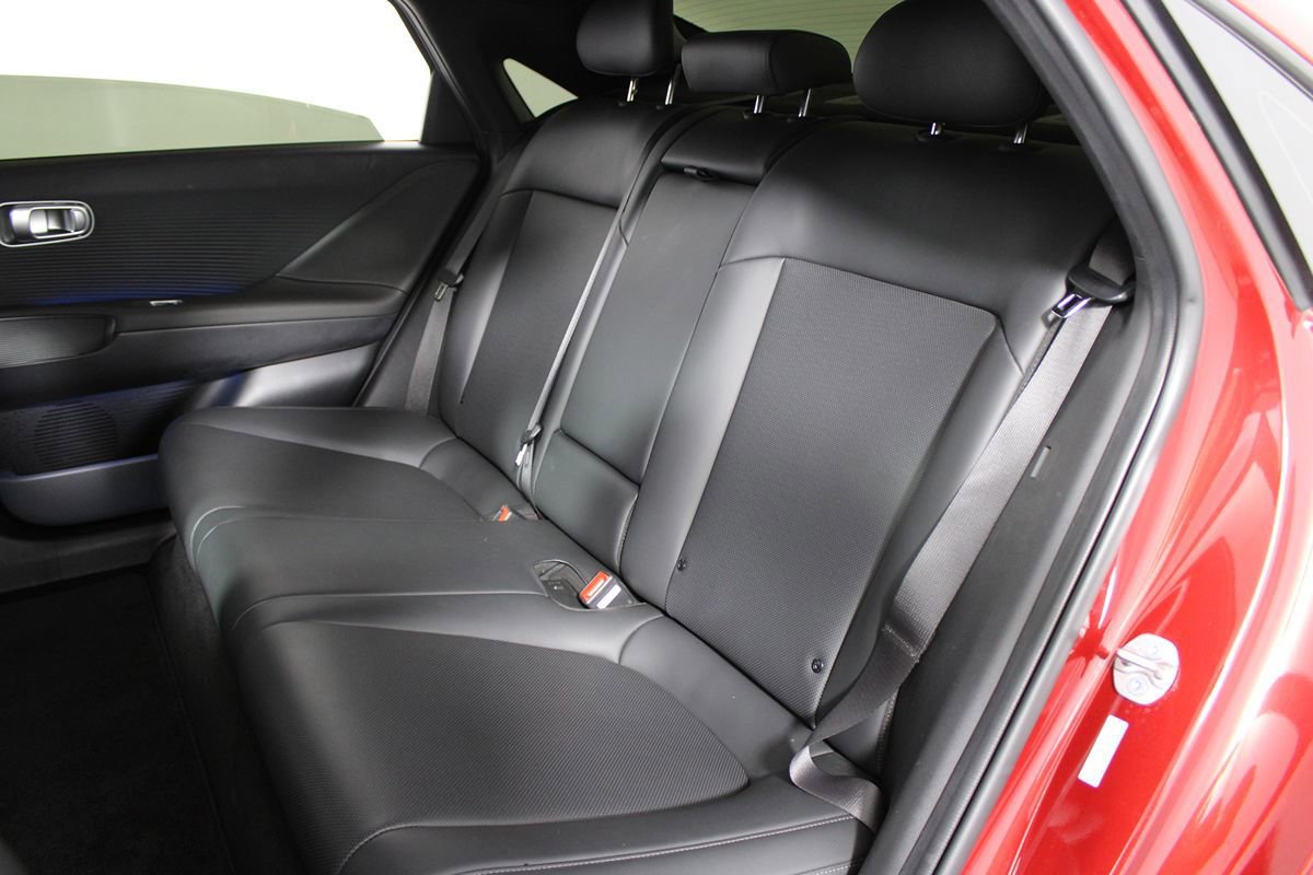 Used 2024 Hyundai Ioniq 6 SEL RWD image 26