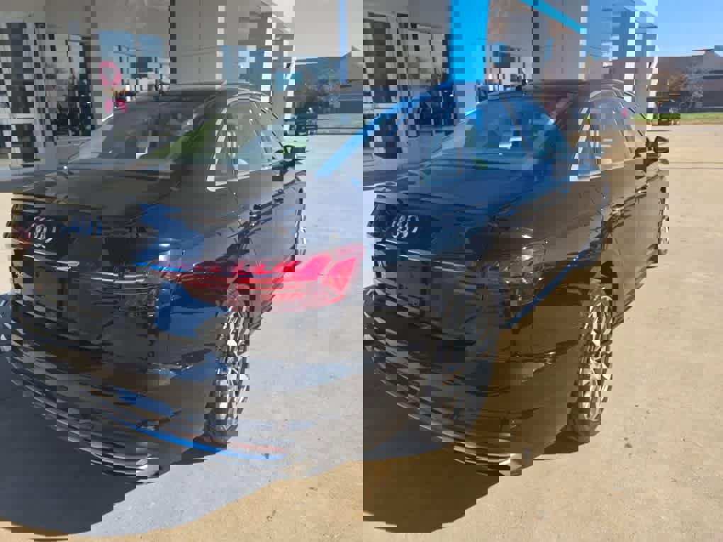 Used 2020 Audi A4 2.0T Premium w/ Convenience Package image 9