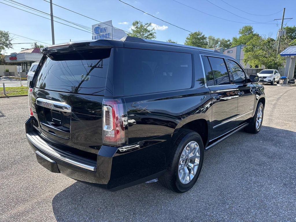 Used 2015 GMC Yukon XL Denali w/ Premium Package image 8