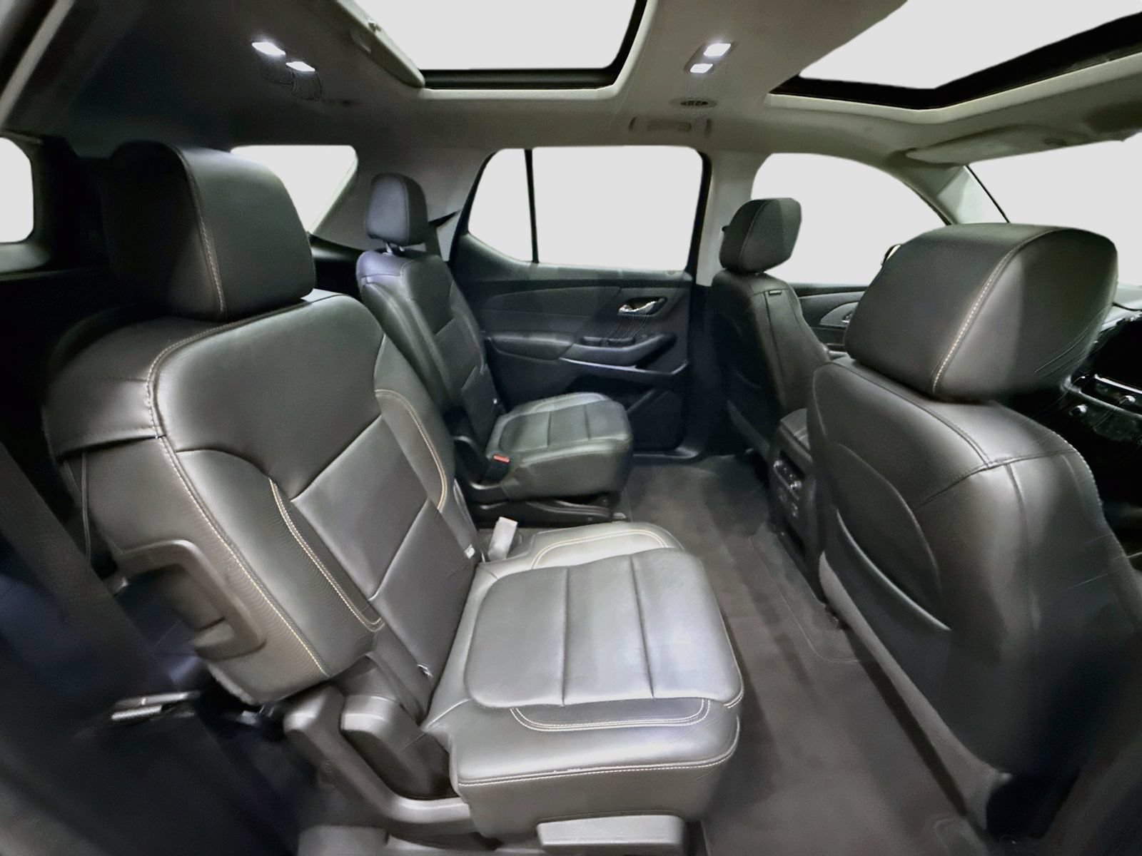 Used 2020 Chevrolet Traverse RS AWD/4WD image 33