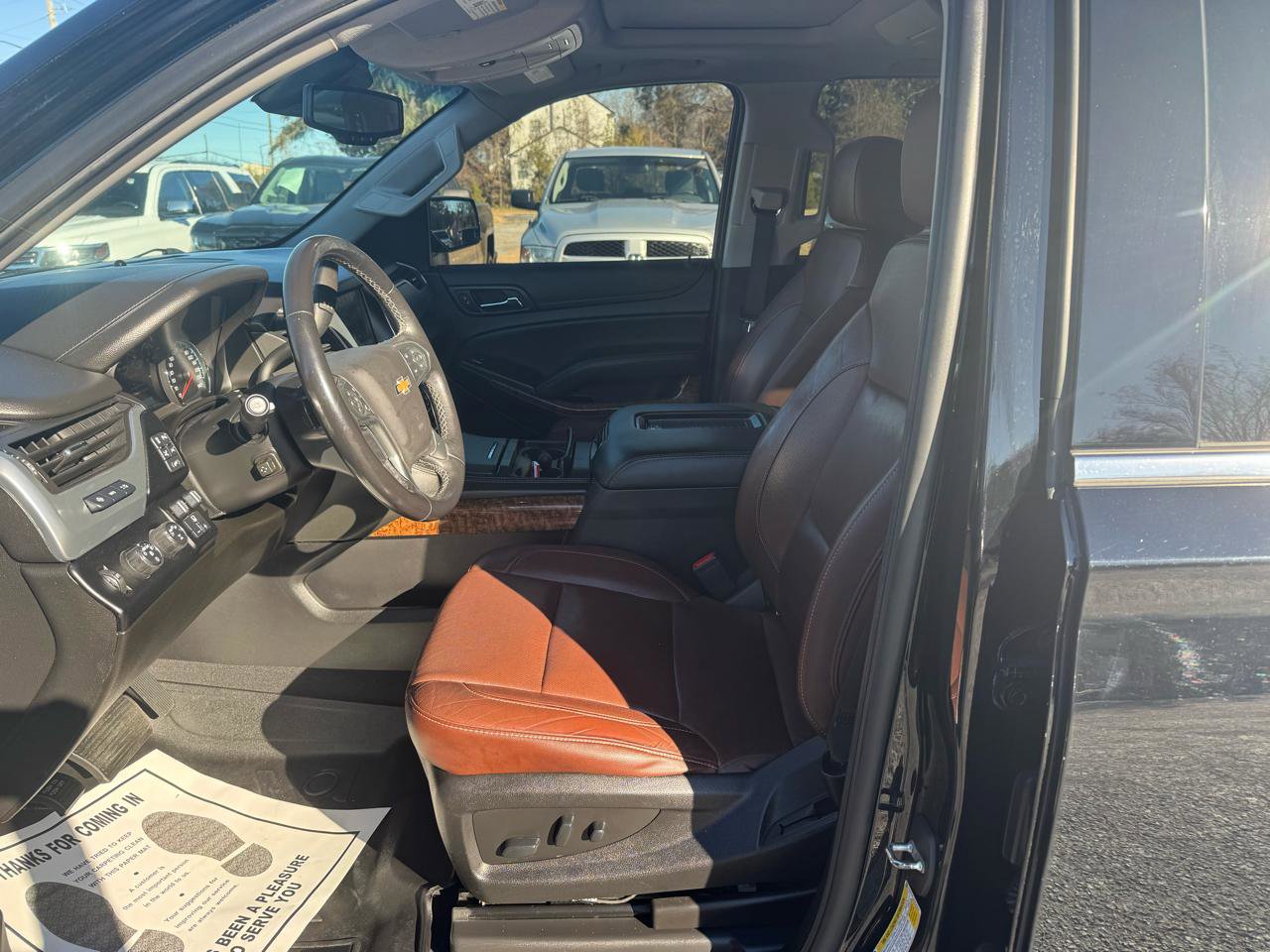 Used 2019 Chevrolet Suburban Premier w/ Premier Plus Edition image 9