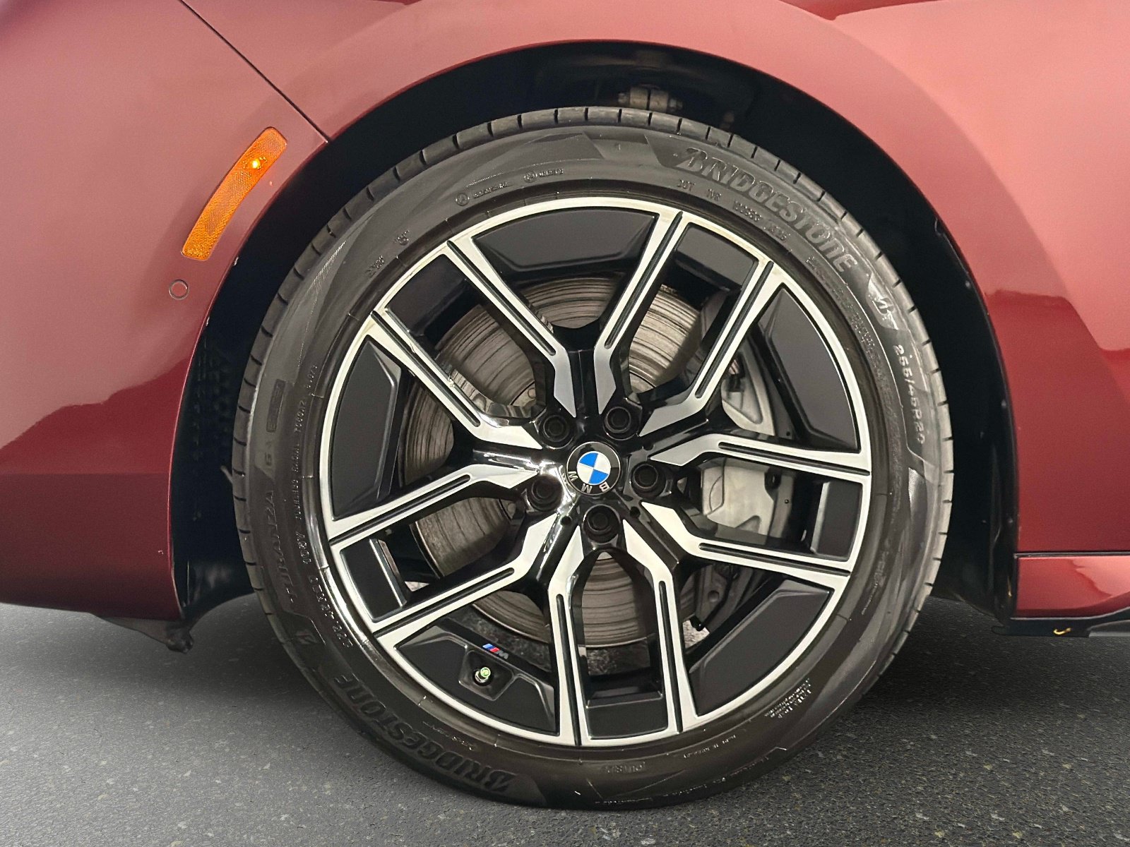 Used 2023 BMW 760i xDrive AWD/4WD image 20