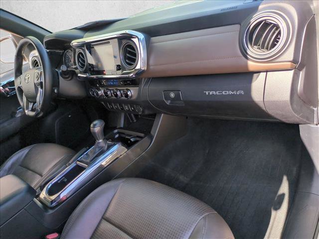 Used 2016 Toyota Tacoma Limited w/ Towing Package AWD/4WD image 22