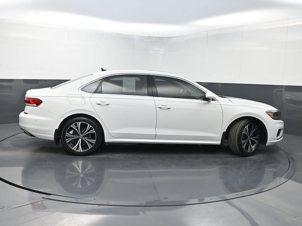 Used 2020 Volkswagen Passat 2.0T SEL image 42