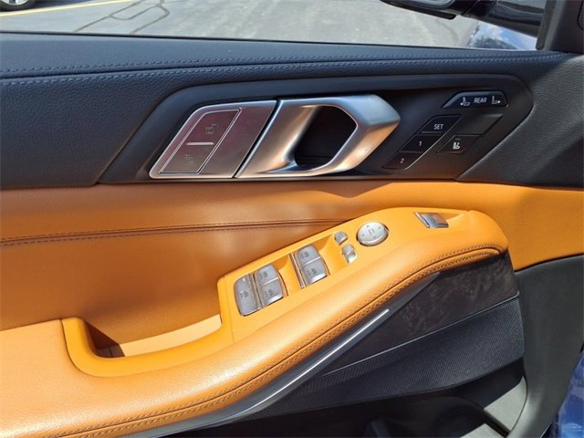 Used 2021 BMW X7 xDrive40i w/ Parking Assistance Package image 15