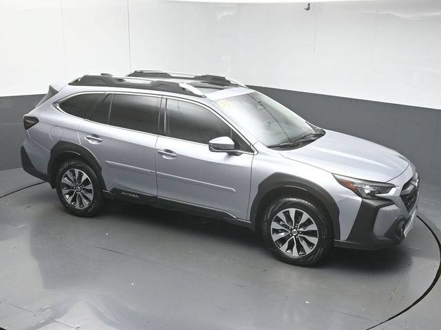 Certified 2025 Subaru Outback Touring w/ Popular Package #2 AWD/4WD image 42
