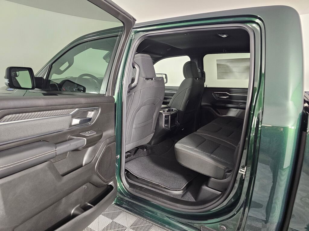 New 2026 RAM 1500 Big Horn w/ Night Edition image 32