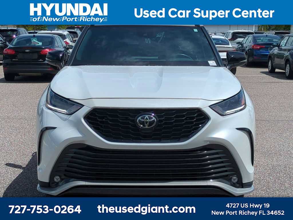 Used 2023 Toyota Highlander XSE AWD/4WD image 7