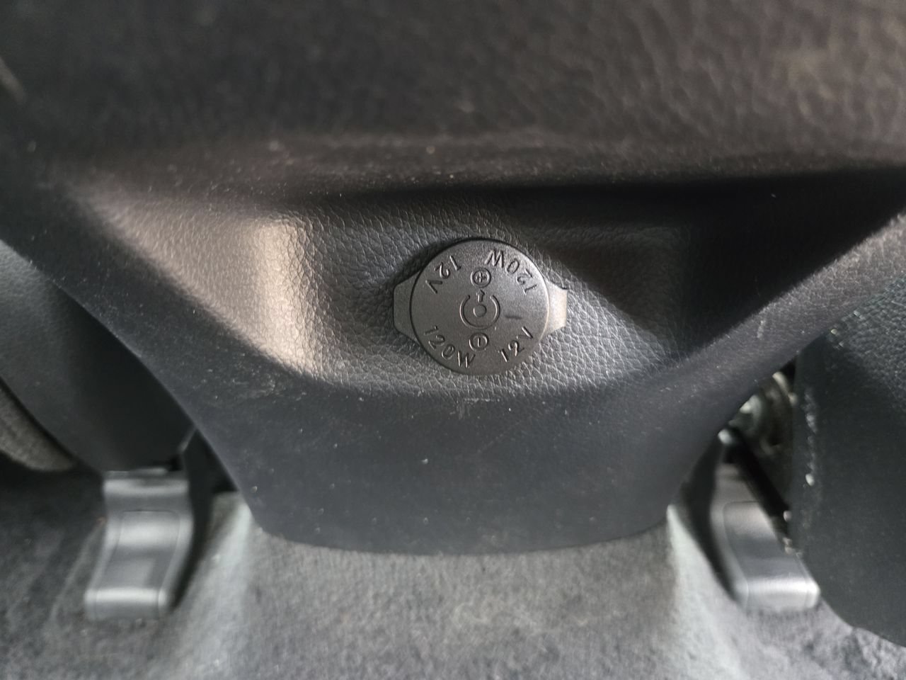 Used 2019 Hyundai Santa Fe XL FWD image 25