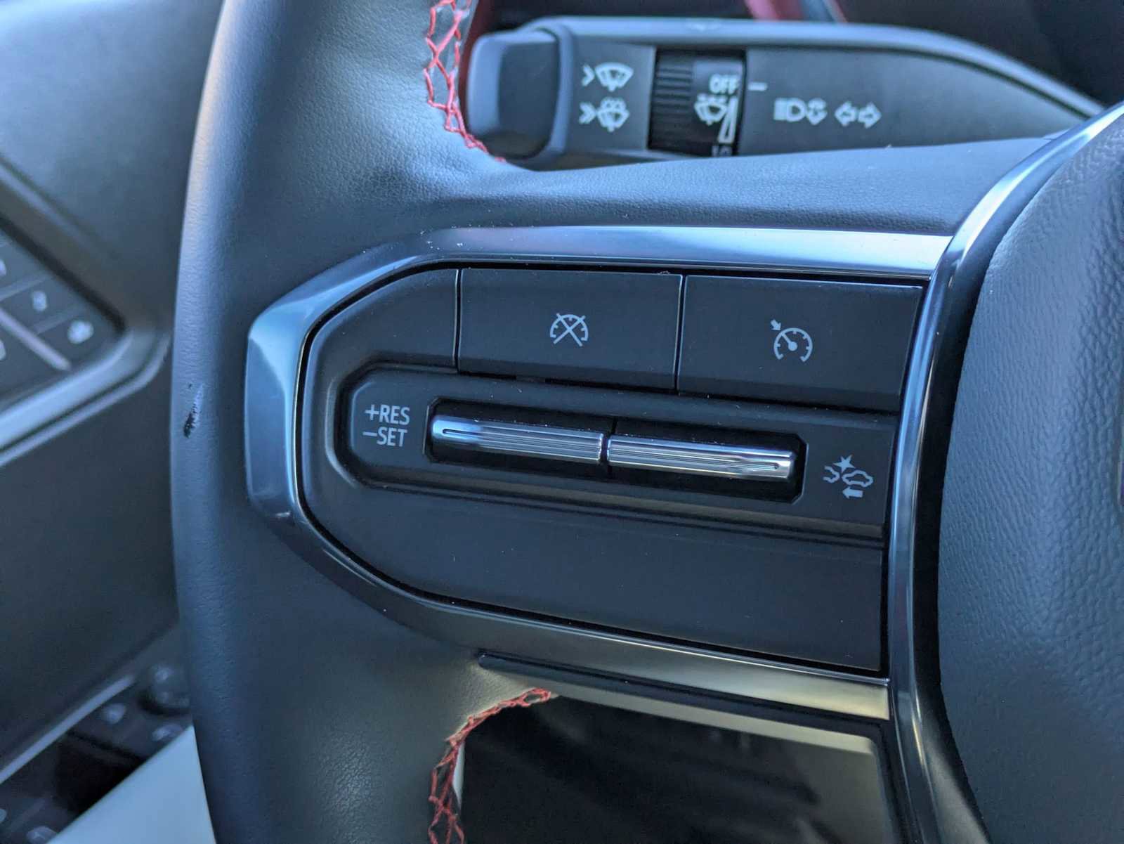 Used 2024 GMC Canyon AT4X w/ AT4X AEV Edition AWD/4WD image 25