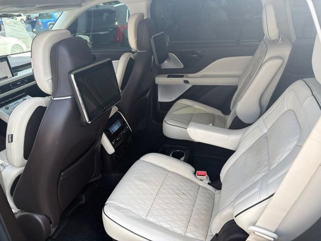 Used 2022 Lincoln Aviator Black Label w/ Dynamic Handling Package AWD/4WD image 18