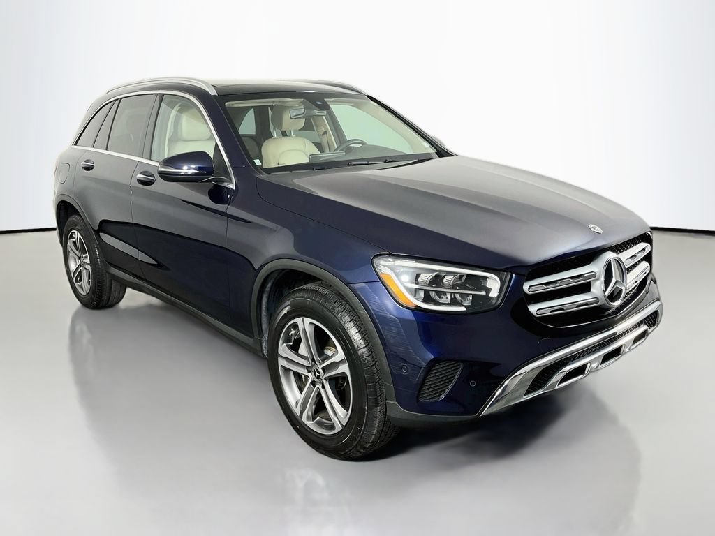 Used 2021 Mercedes-Benz GLC 300 w/ Premium Package image 4