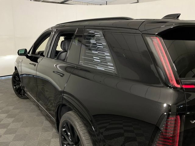 New 2026 Cadillac Vistiq Platinum image 32