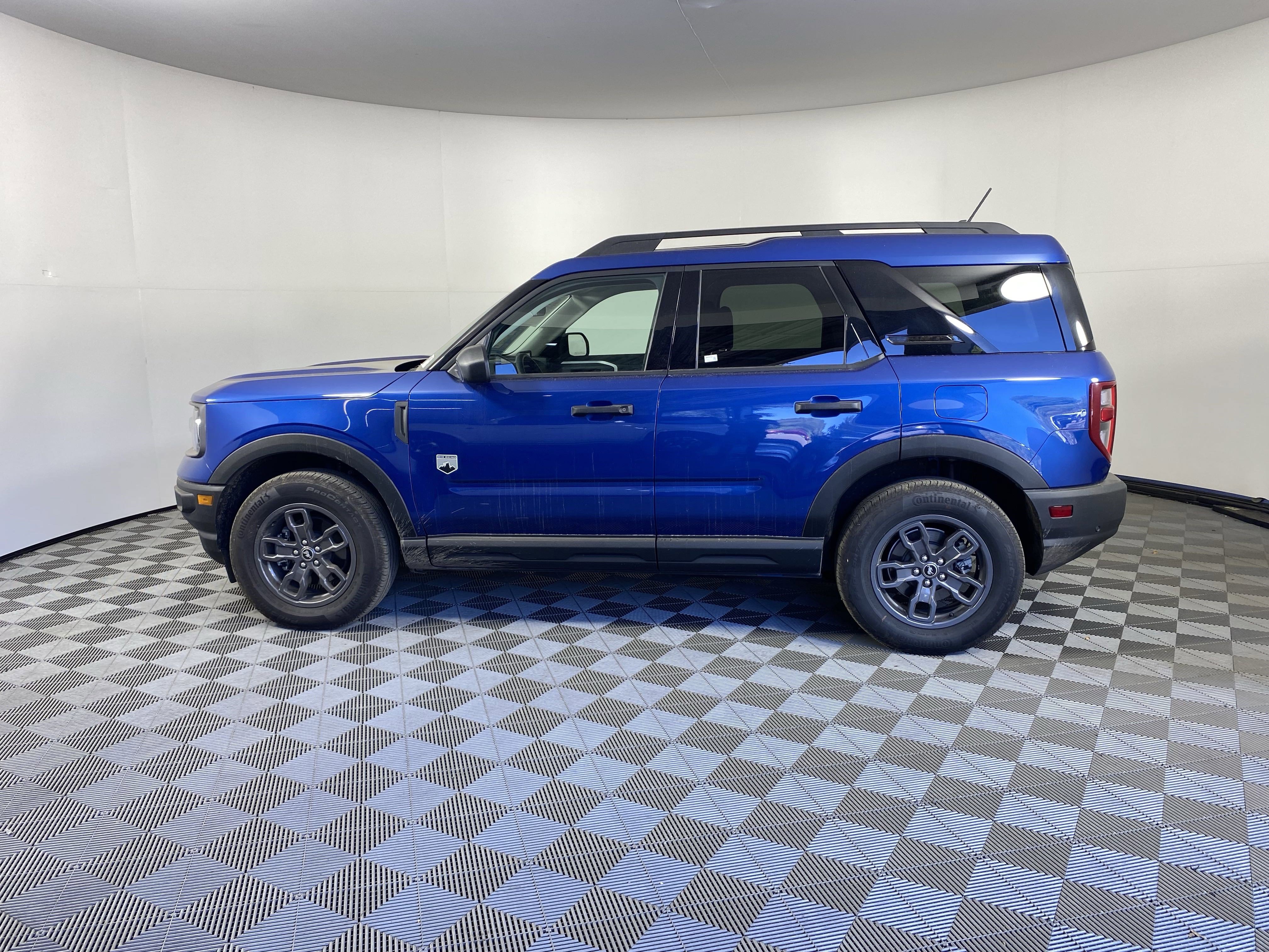 Used 2024 Ford Bronco Sport Big Bend w/ Convenience Package image 2