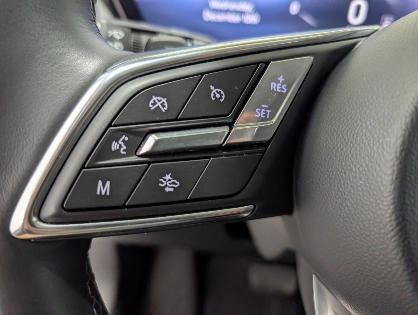 Used 2025 Buick Envision Preferred image 18