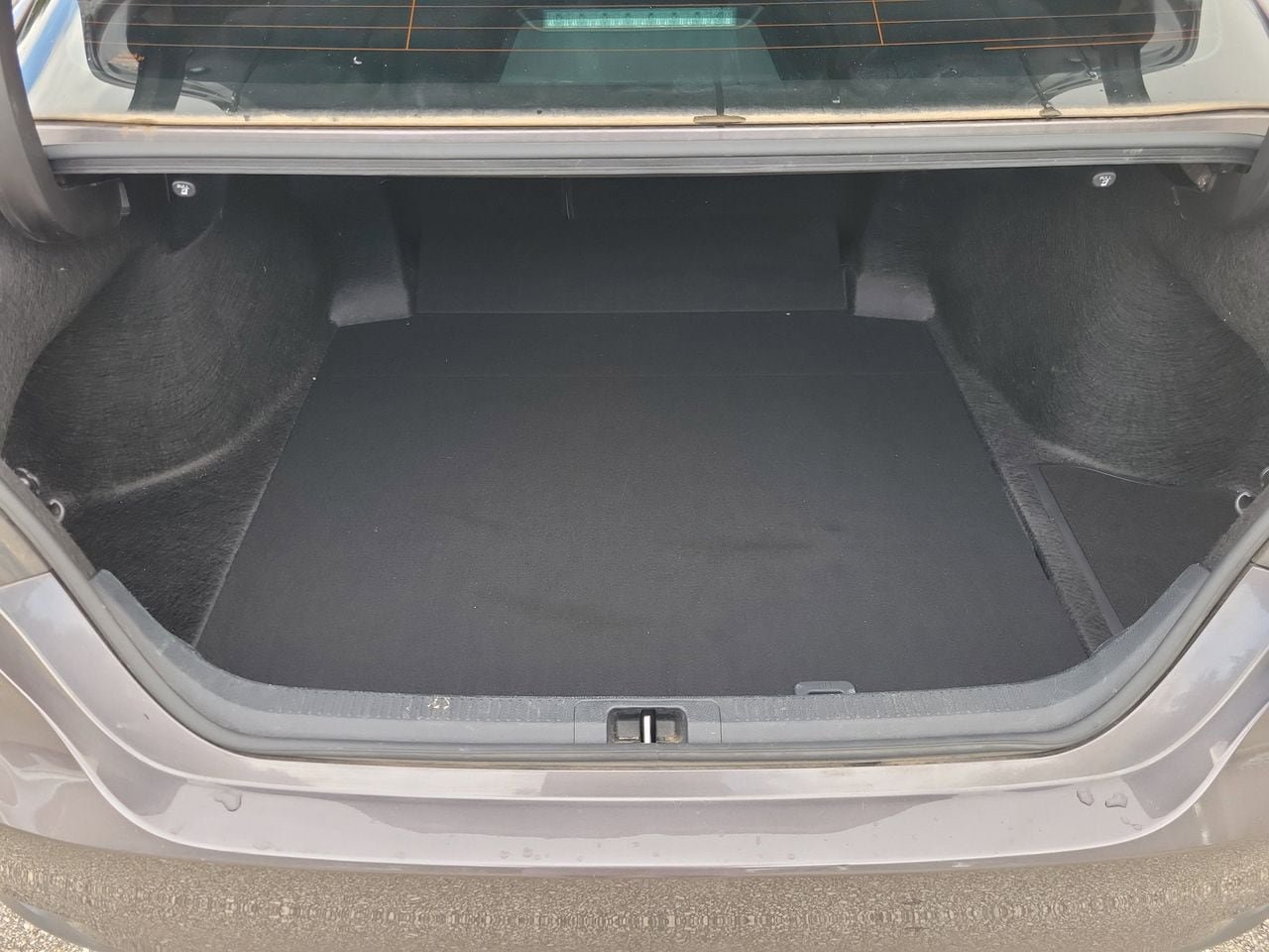 Used 2023 Toyota Camry XLE FWD image 8