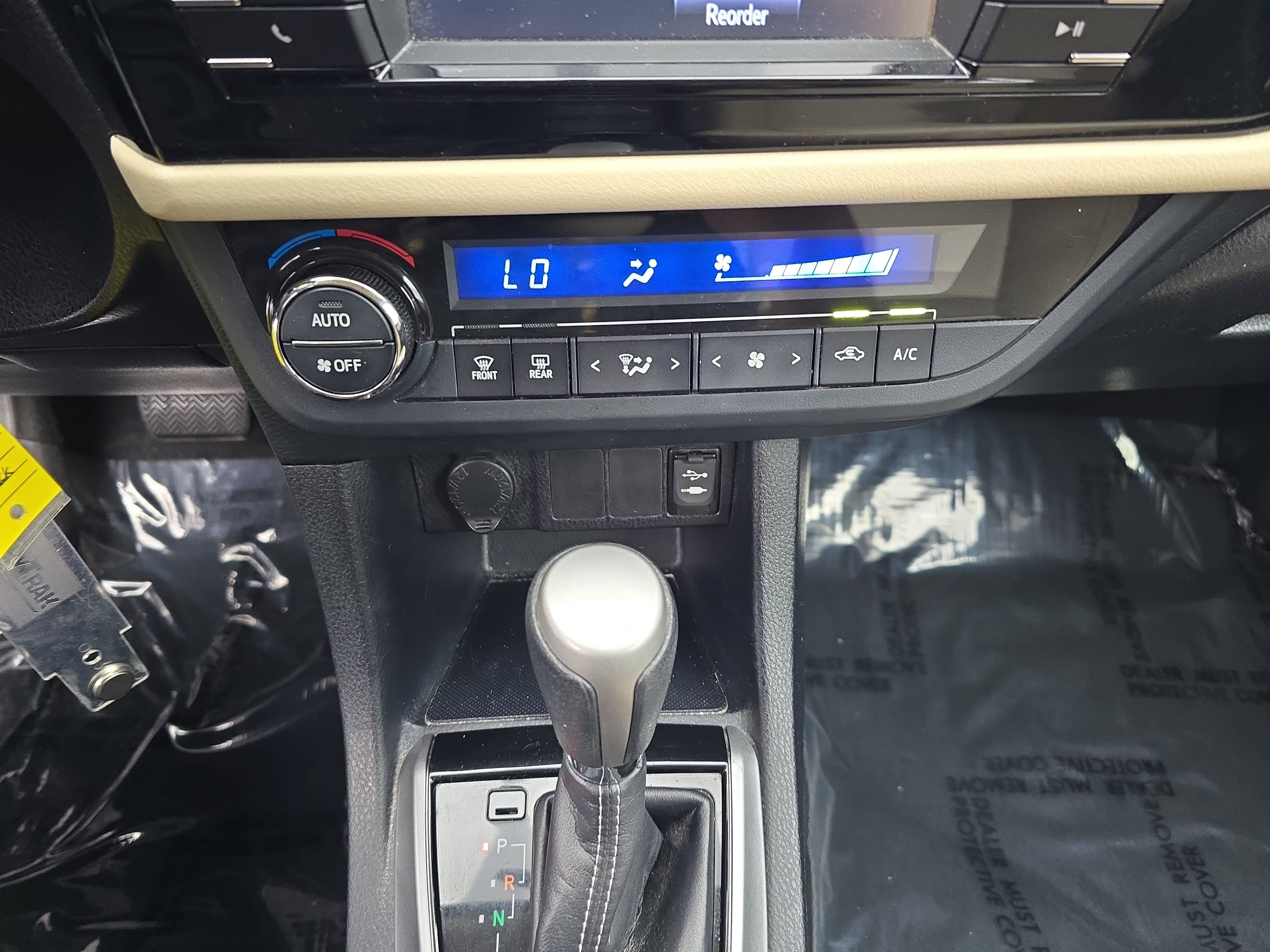 Used 2016 Toyota Corolla LE FWD image 22