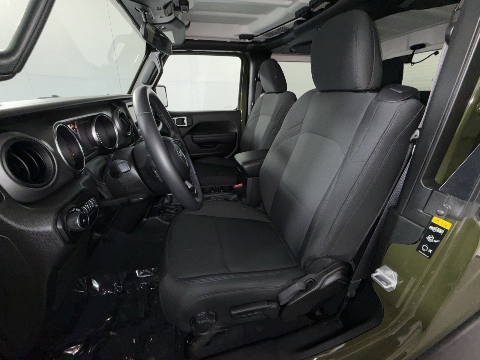 Used 2022 Jeep Wrangler Sport S AWD/4WD image 13