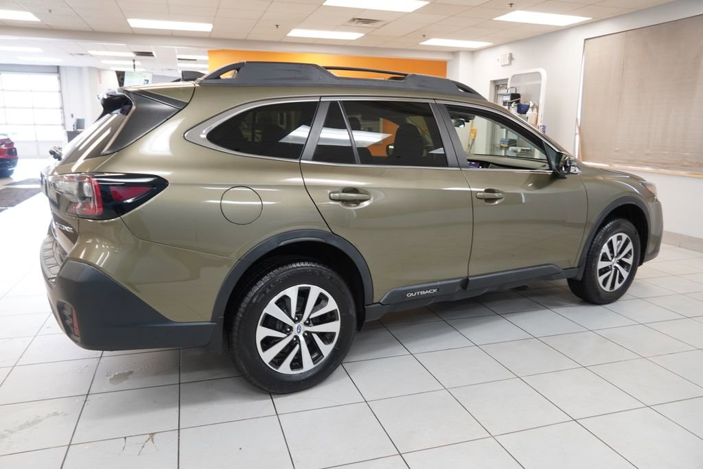 Used 2020 Subaru Outback Premium AWD/4WD image 13