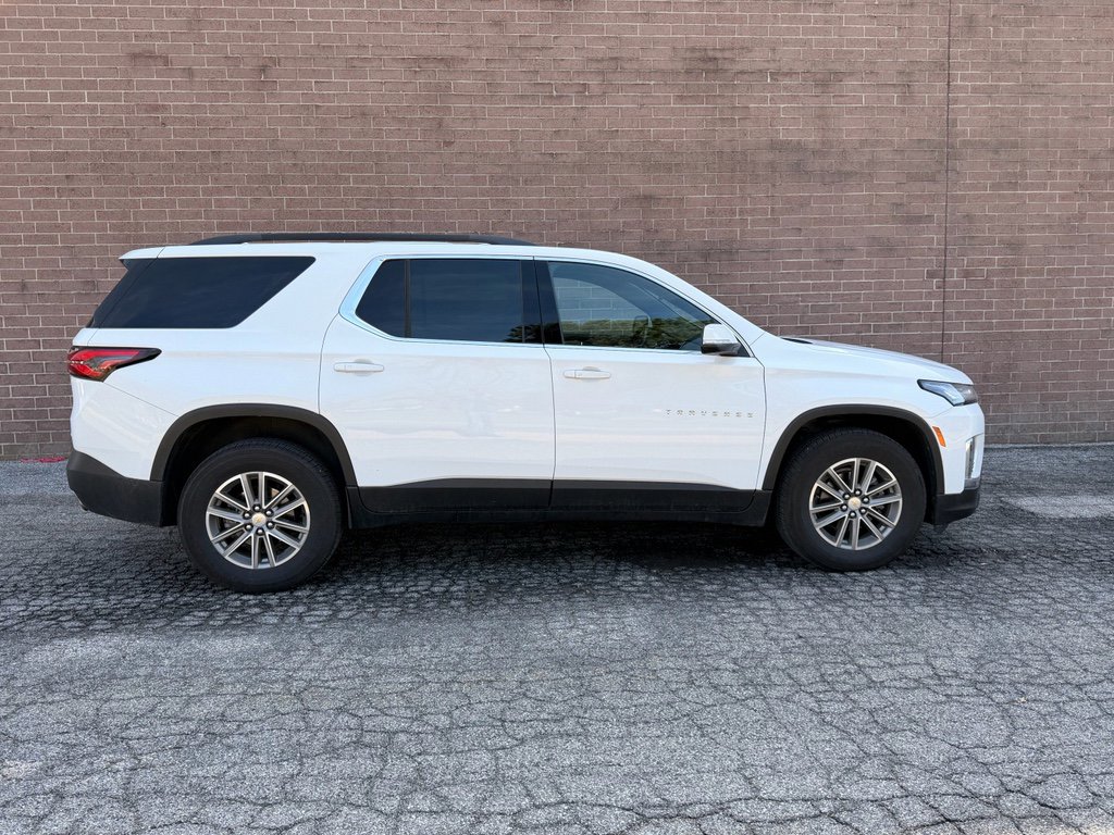 Used 2023 Chevrolet Traverse LT image 6