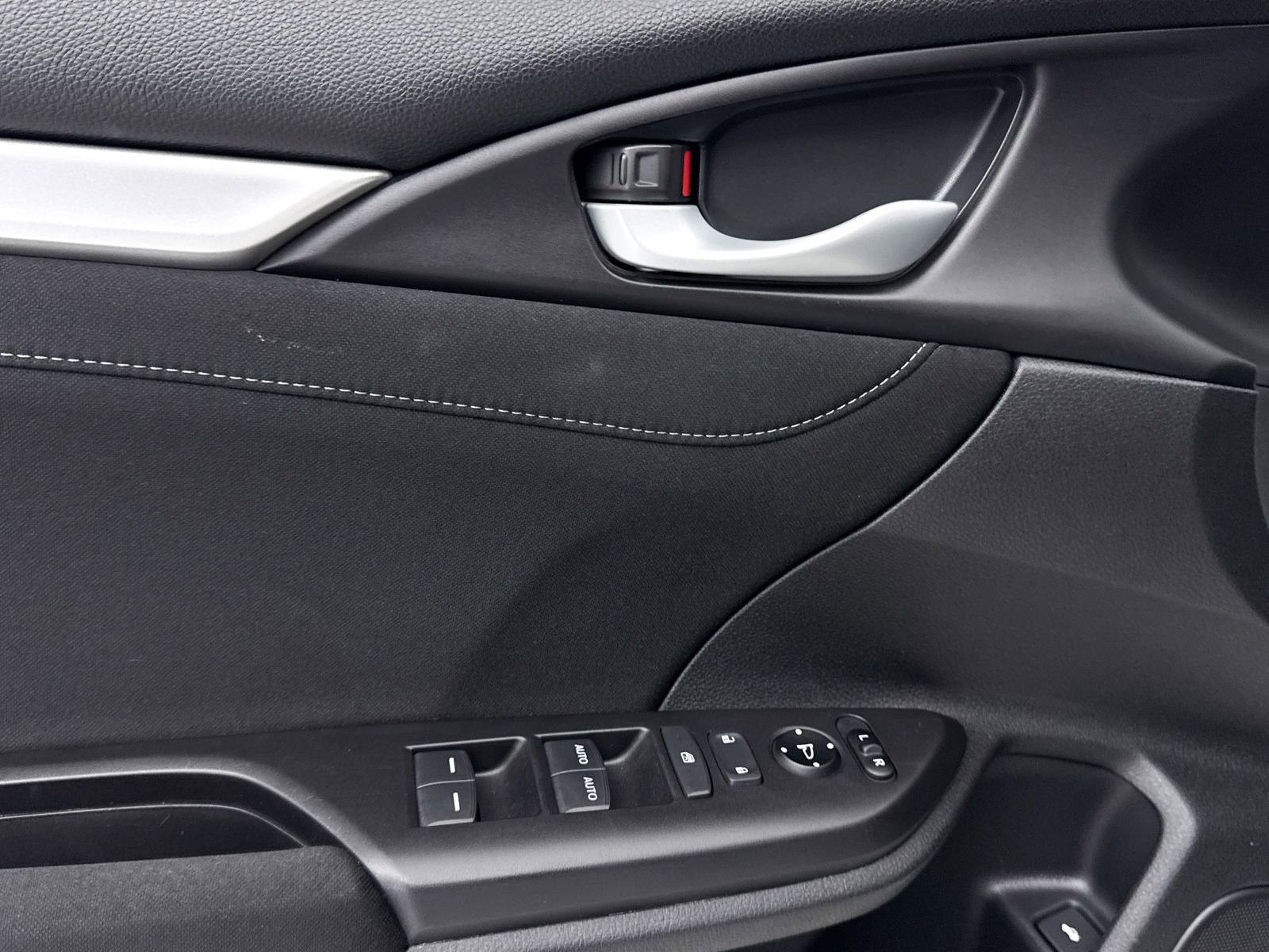 Used 2018 Honda Civic EX-T image 25