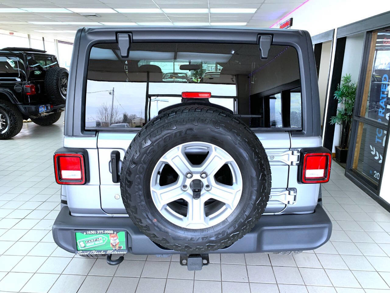 Used 2018 Jeep Wrangler Sport AWD/4WD image 6