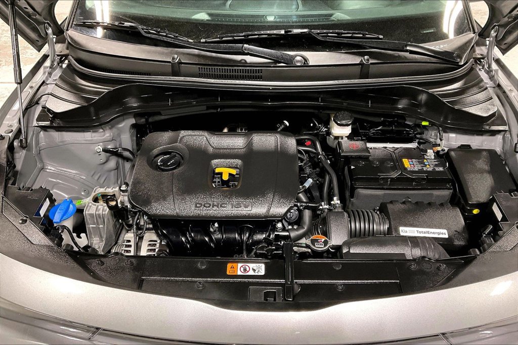 Used 2025 Kia Soul LX w/ LX Technology Package FWD image 11