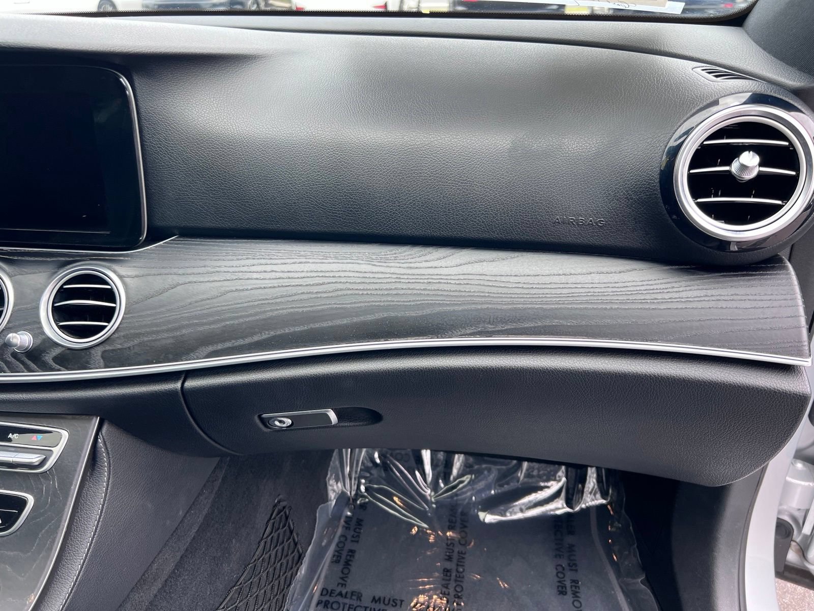 Used 2019 Mercedes-Benz E 300 image 61