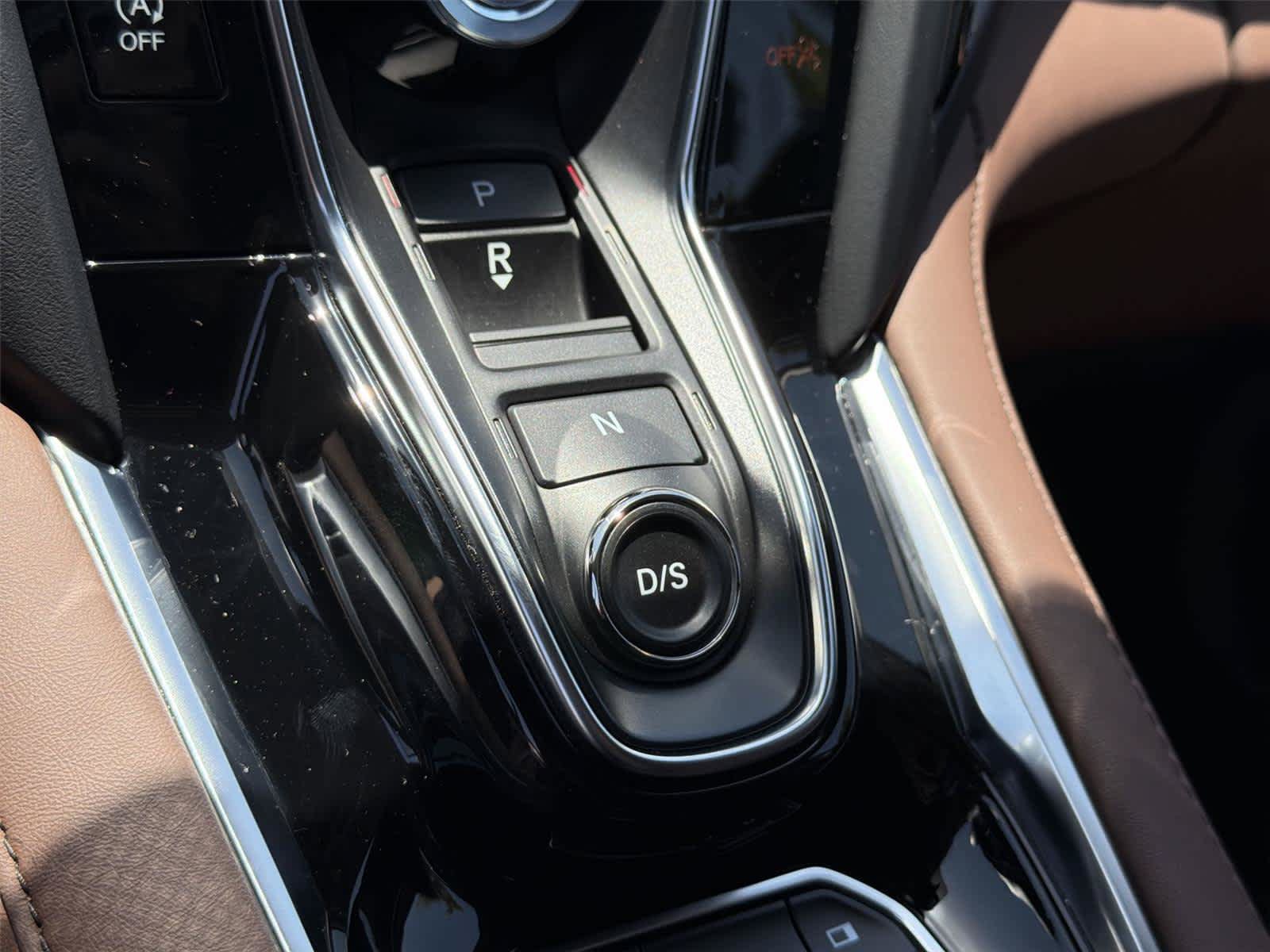 Used 2024 Acura RDX SH-AWD w/ Technology Package image 19